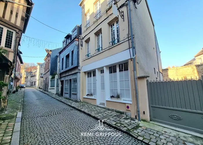 La De Champlain Terrace Center 2 Guests Honfleur