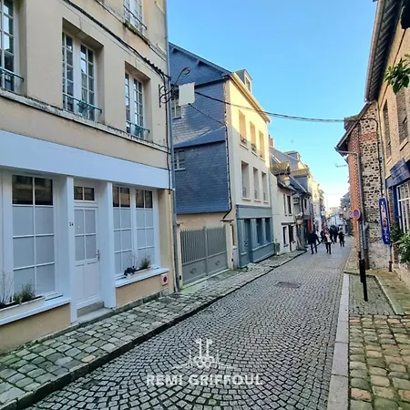 La De Champlain Terrace Center 2 Guests דירה