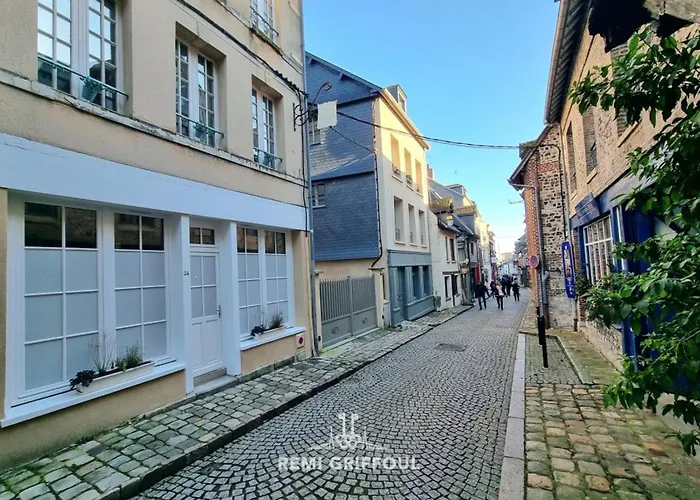 La De Champlain Terrace Center 2 Guests דירה